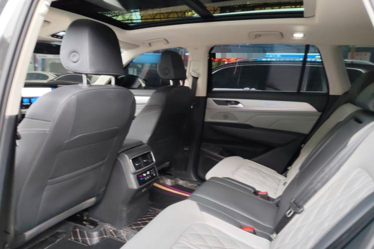 Used Volkswagen Tavendor 2023 380TSI Four-Wheel Drive R-Line Cruise Edition