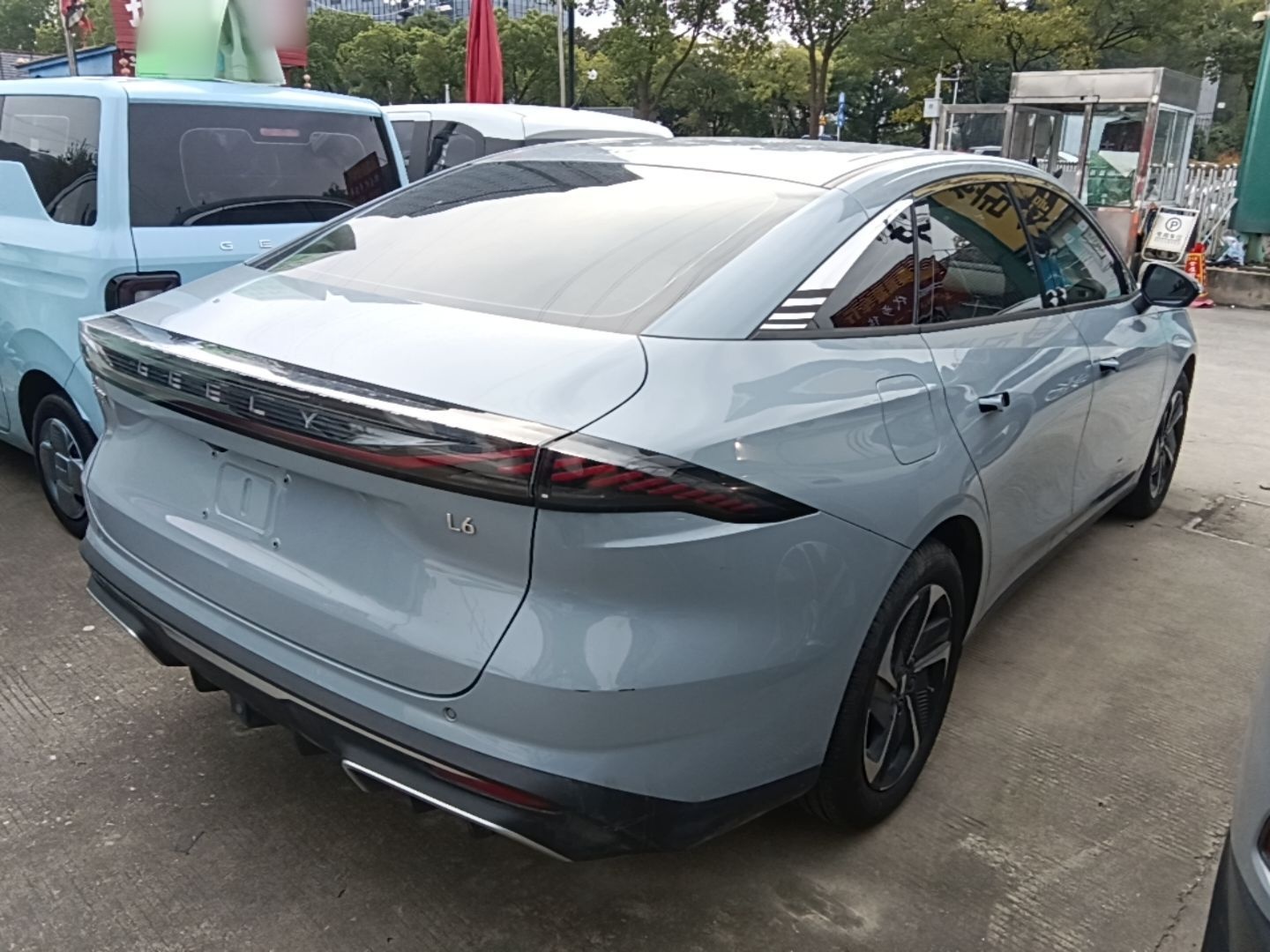 Geely Galaxy L6 2024 125km PLUS Dragon Edition — снимка 6