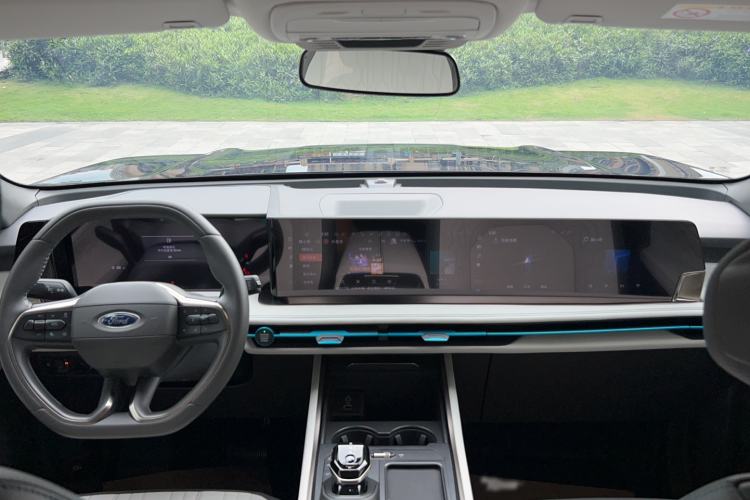 Used Ford Edge 2023 Ford Explorer L 2.0T EcoBoost Two-Wheel Drive 7-Seater Luxury Model
