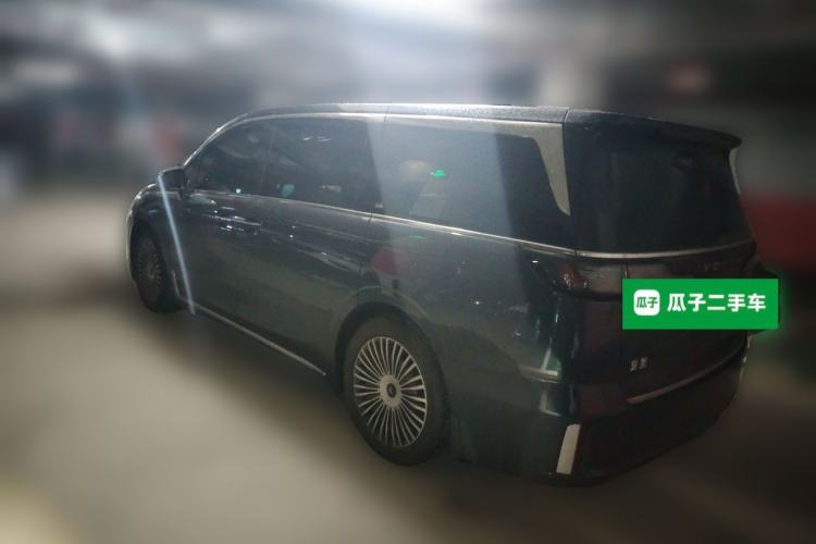 Used VOYAH Dream 2025 PHEV Four-Wheel Drive Prestige Kunpeng Edition