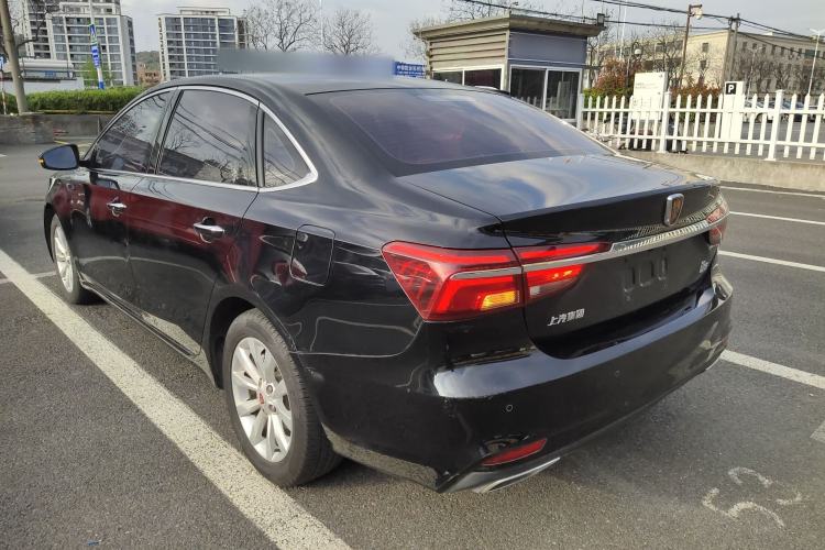 Used Roewe i6 2017 20T Automatic Flagship Edition
