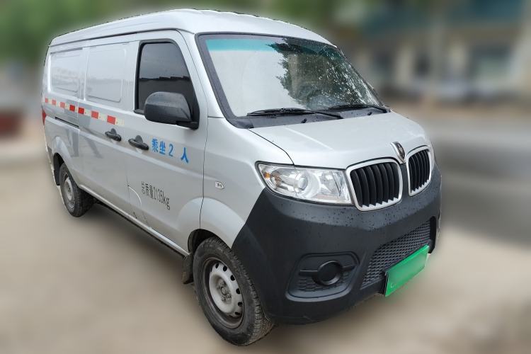 Used Jinbei Hiace X30 2021 1.5L Standard Version Air-Conditioner-Free Van China VI Emission Standard SWC15M Front Right 45 Deg