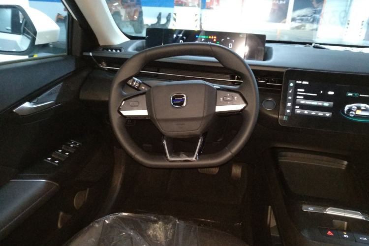 Used CHANGAN OSHAN 520 2025 Standard Edition
