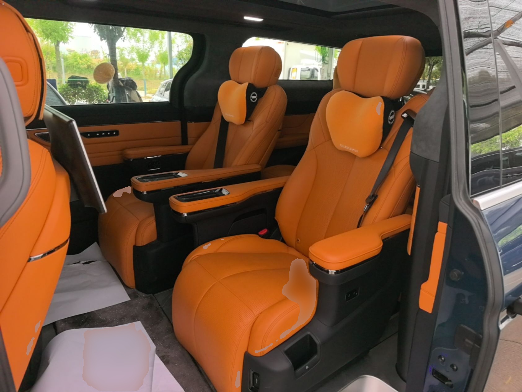 Geely Galaxy LEVC L380 2024 140-Degree 6-Seater All-Wheel-Drive Ultra — снимка 20