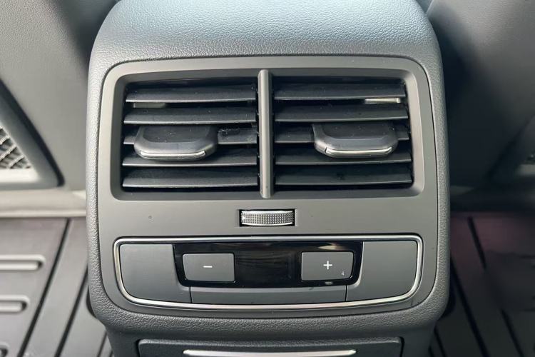 Used Audi A4L 2024 40 TFSI Luxury Dynamic Edition
