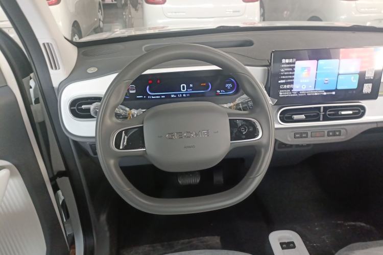 Used Geely Galaxy Panda 2025 210 km – Yuanqi Bear