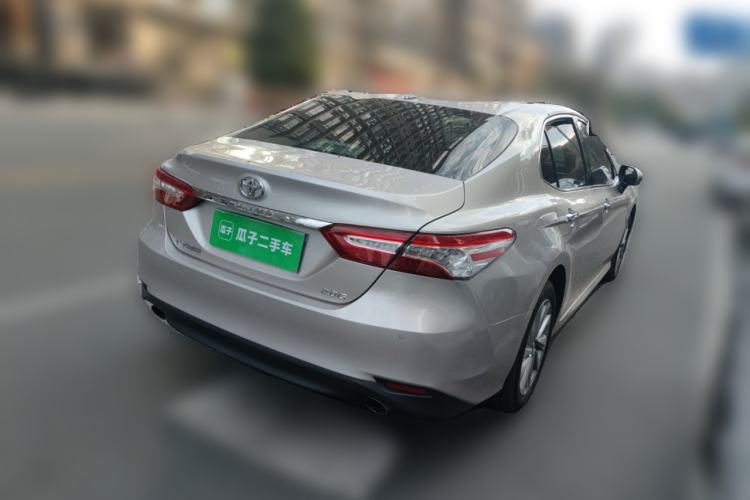 Used Toyota Camry 2021 2.0G Luxury Edition
