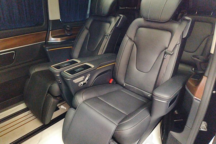 Used Mercedes-Benz V-Class 2021 V 260 L Long-wheelbase Luxury Edition