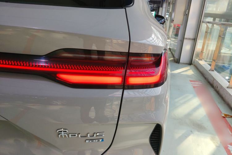 Used BYD Song PLUS New Energy 2025 DM-i Intelligent Driving 160KM Flagship Model
