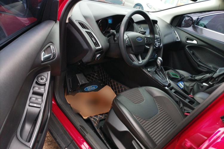 Used Ford Focus 2018 Sedan Classic 1.6L Automatic Trendy SmartDrive Edition