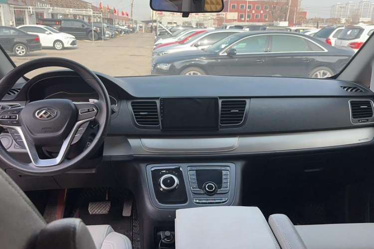 Used SAIC MAXUS G10 2022 2.0T Automatic Smart Enjoyment Version Gasoline 7 Seats
