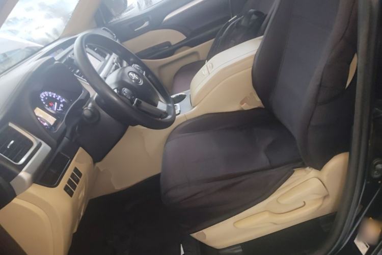 Used Toyota Highlander 2018 2.0T Two-Wheel Drive Elite Edition 5 Seats Emission Standard China V
