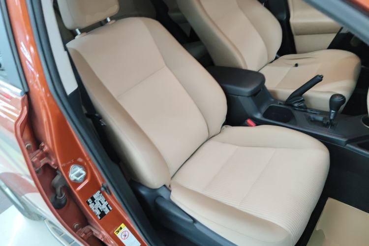 Used Toyota RAV4 2013 2.0L CVT Four-Wheel Drive Fashion Edition