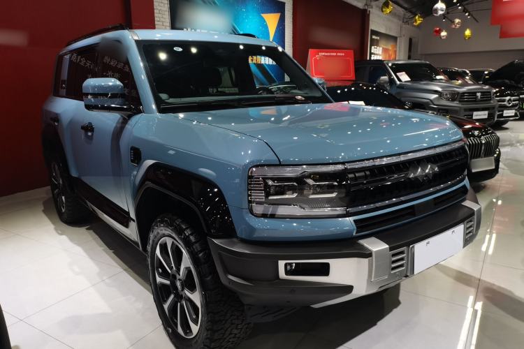 Used Formula Leopard Leopard 5 2023 Navigator Edition