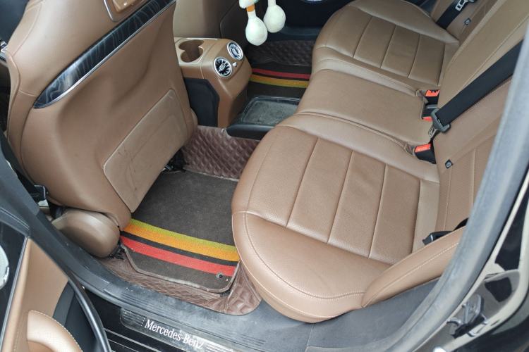 Used Mercedes-Benz E-Class 2018 Restyled E 300 L Sporty and Stylish Edition Left Rear Seat