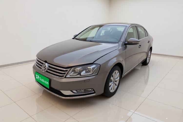 Used Volkswagen Magotan 2013 1.8TSI Luxury Model Guazi used car, China used car export, Used car for sale, Used  cars, Cheapest cars for sale