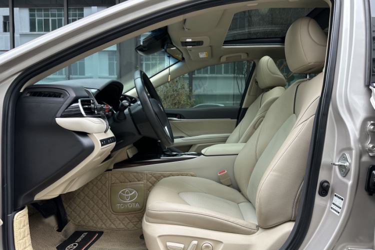 Used Toyota Camry 2019 2.5G Luxury Edition China VI Standard