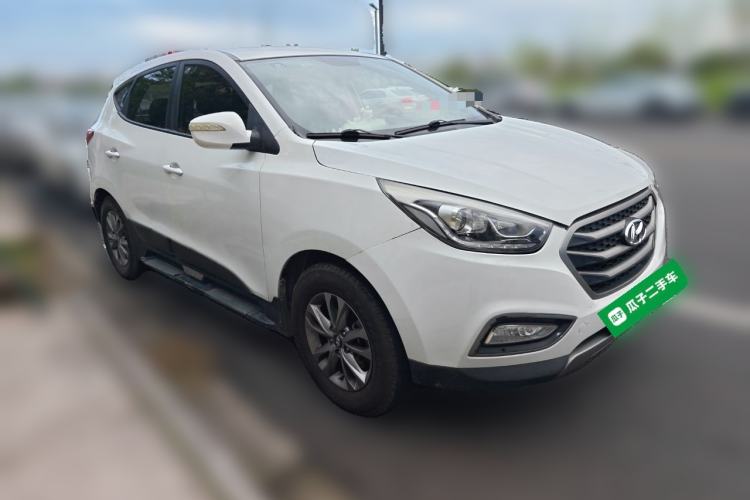 Used Hyundai ix35 2013 2.0L Manual 2WD Comfort GL China IV Standard Front Right 45 Deg