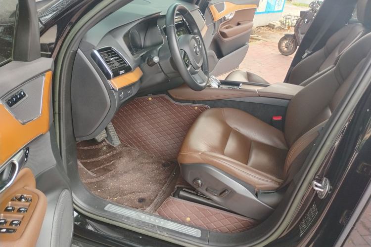 Used Volvo XC90 2022 B6 Zhiyi Luxury Edition 7-Seater Driver Seat