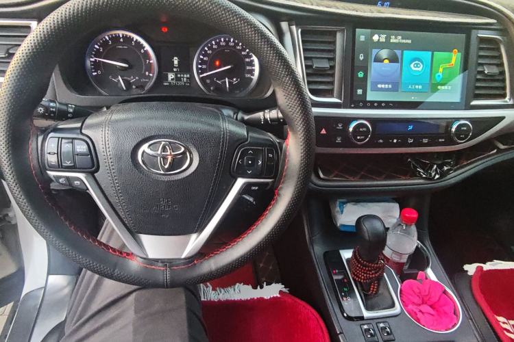 Used Toyota Highlander 2015 2.0T Four-Wheel Drive Luxury Edition 7-Seater
