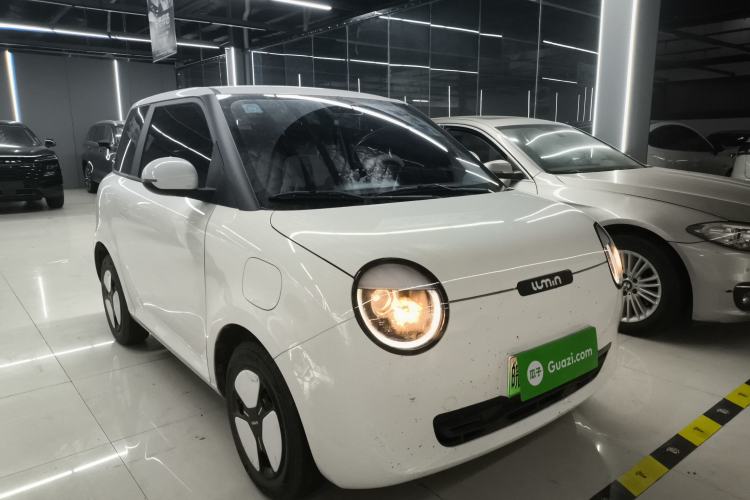 Used CHANGAN NEVO Lumin 2025 301km Honey Dew Edition Front Right 45 Deg