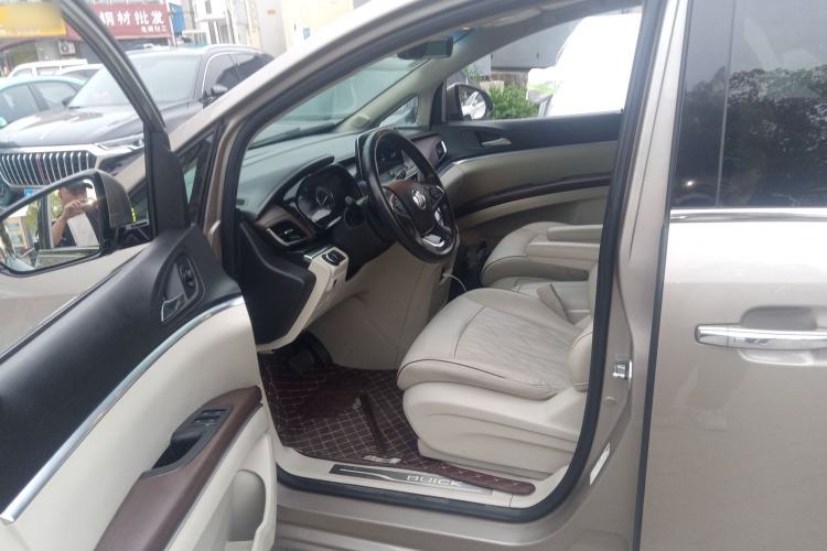 Used Buick GL8 2022 Land Executive Class 652T Prestige Model
