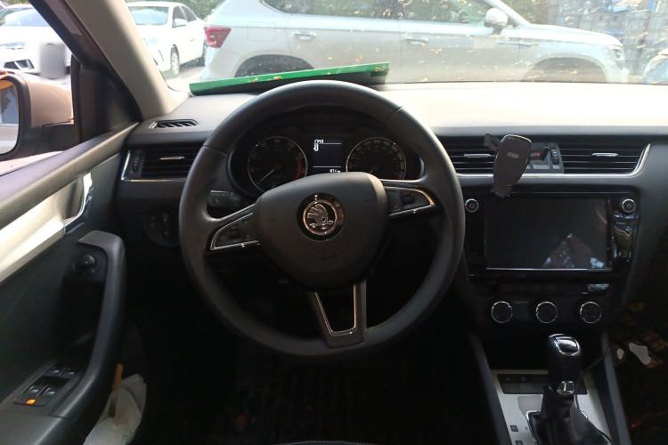 Used Skoda Octavia 2019 1.5L Automatic Comfort Edition
