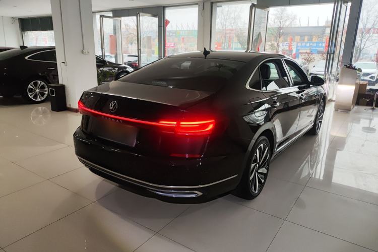 Used Volkswagen Passat 2023 380TSI Luxury Edition
