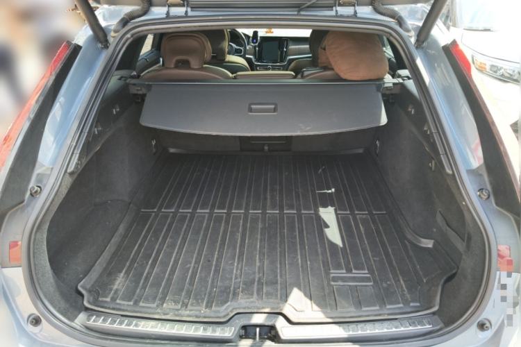 Used Volvo V90 2021 Cross Country B5 AWD Smart Range Edition