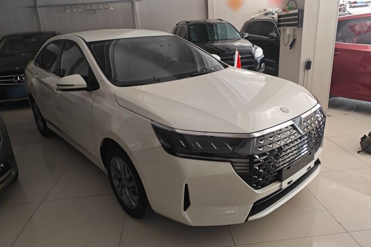 Used Venucia D60 2023 PLUS 1.6L XE CVT Trendy Edition