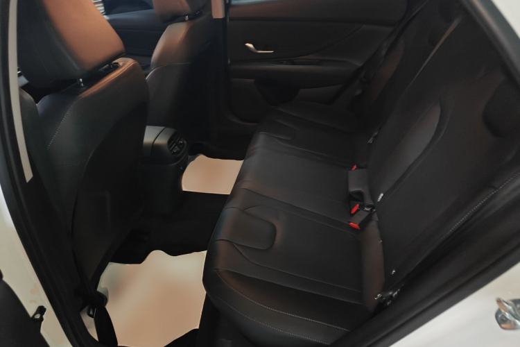 Used Hyundai Elantra 2023 1.5L CVT GLX Elite Edition
