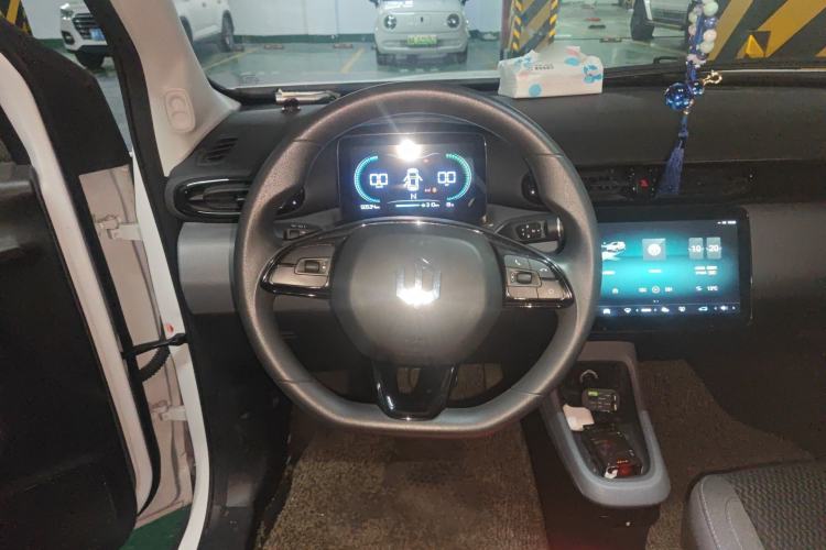 Used Leapmotor T03 2021 400 Lite Edition Lithium Iron Phosphate Steering Wheel