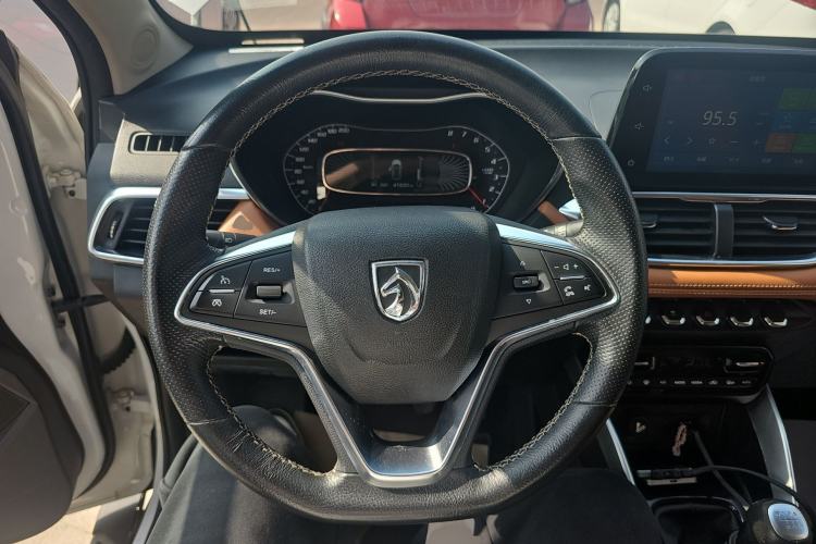 Used Baojun 510 2017 1.5L Manual Luxury Model
