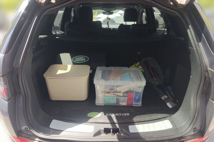 Used Land Rover Discovery Sport 2020 249 PS R-Dynamic Performance Tech Edition 5 Seats Trunk