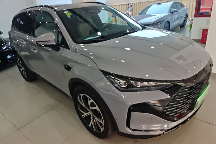 Used BYD Tang New Energy 2025 Intelligent Driving Version DM-i 115KM Flagship Edition Front Right 45 Deg