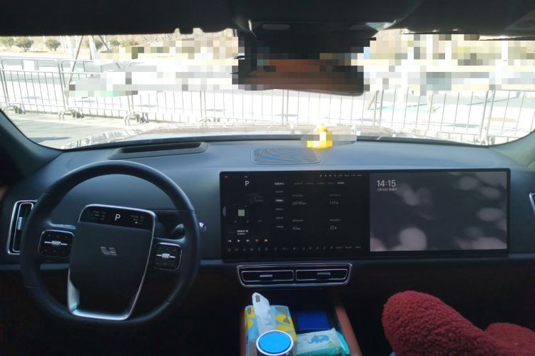 Used Li Auto L8 2023 Air model
