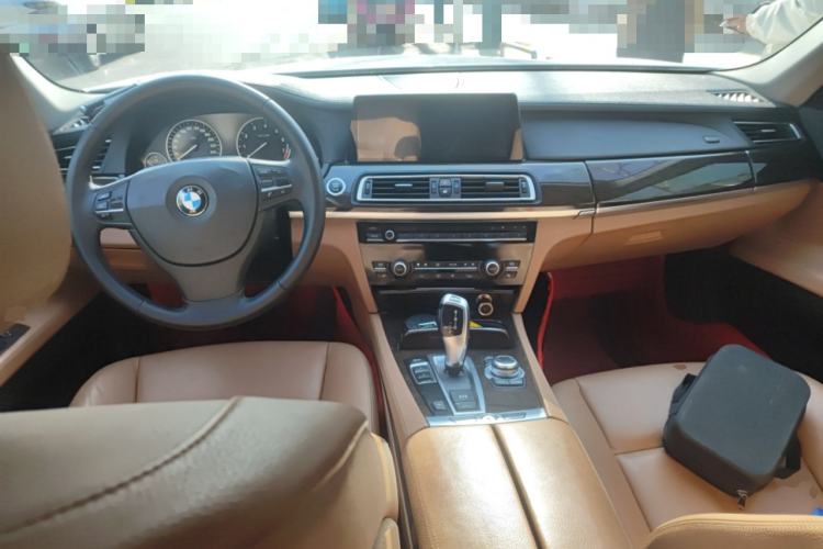 Used BMW 7 Series 2011 730Li Elegant Model
