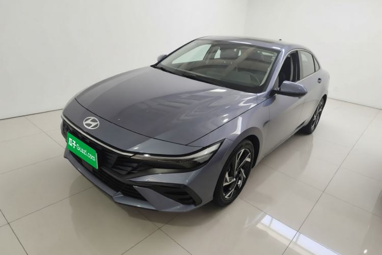 Used Hyundai Elantra 2023 1.5L CVT LUX Prestige Edition