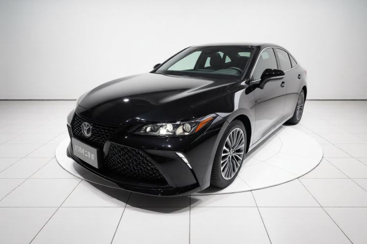 Used Toyota Avalon 2019 Dual-Engine 2.5L XLE Prestige Version China VI Standard