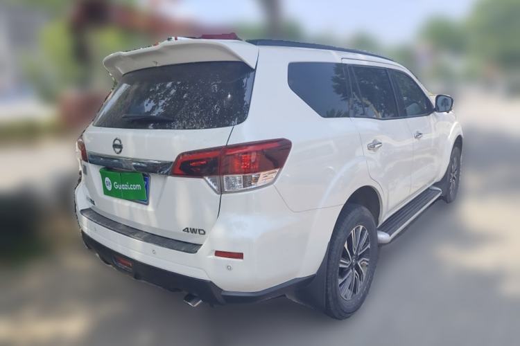 Used Nissan Terra 2018 2.5L Automatic 4x4 Luxury Edition
