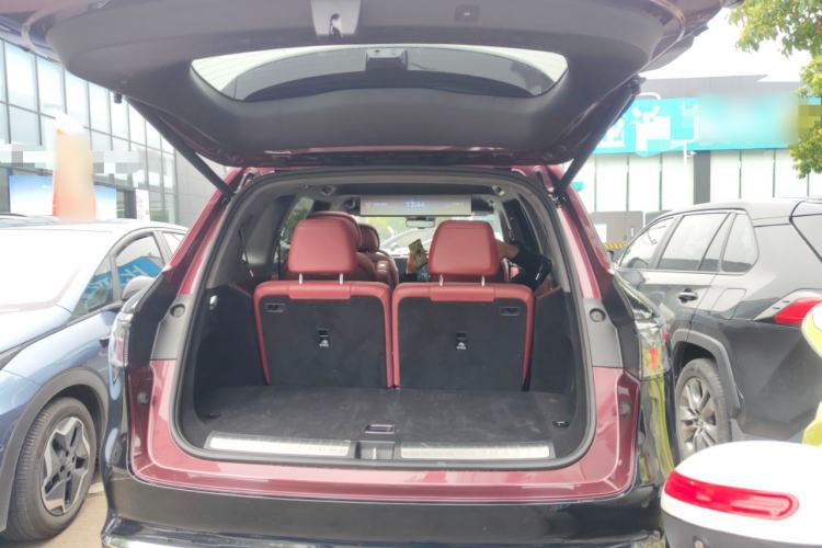 Used Hima AITO M8 2025 Extended-Range Ultra Version 53.4 kWh 6-Seater Edition
