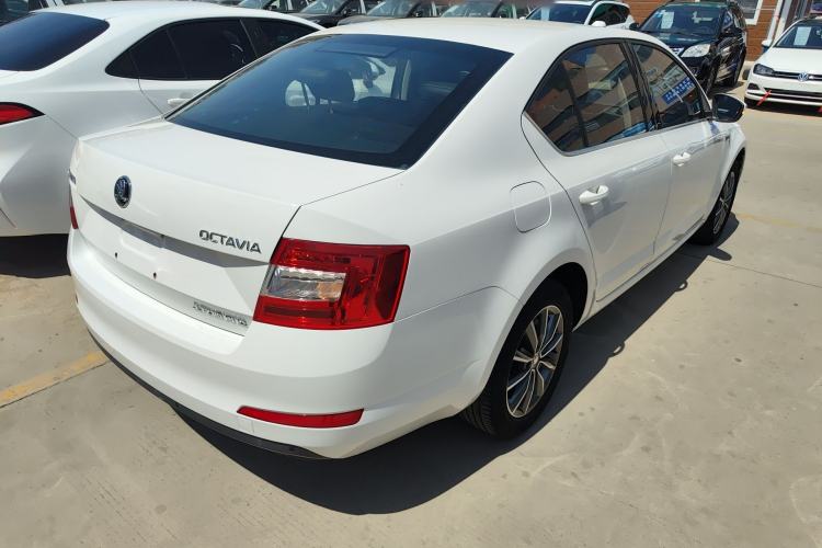 Used Skoda Octavia 2017 1.6L Automatic Chuanxing Edition
