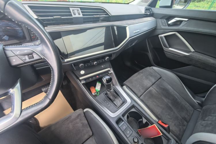 Used Audi Q3 2020 35 TFSI Fashion Dynamic Model