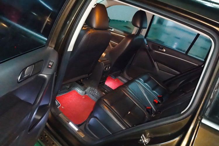 Used Volkswagen Tiguan 2015 1.8TSI Automatic Two-Wheel Drive Luxury Model Left Rear Seat