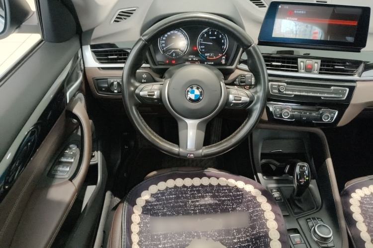 Used BMW X1 2021 sDrive25Li Leading Model Steering Wheel