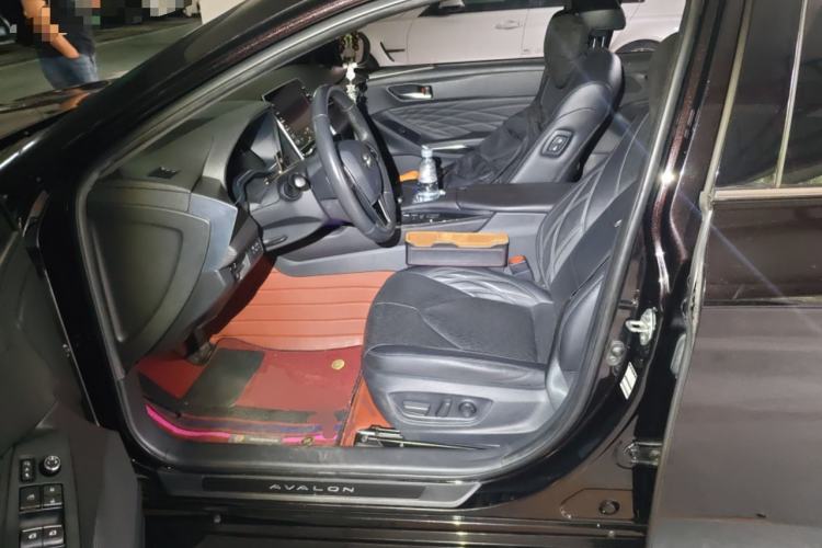 Used Toyota Avalon 2019 Dual-Engine 2.5L XLE Prestige Version China VI Standard Left Front Seat