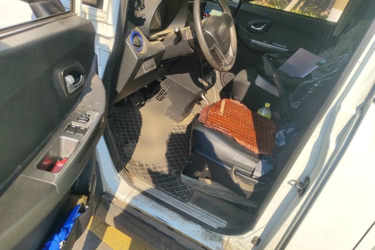 Used JMC E-Roadrunner 2023 E630 Van Base Model 41.86 kWh
