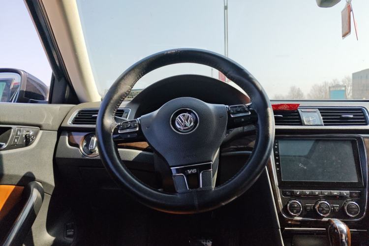 Used Volkswagen Passat 2013 3.0L V6 DSG Flagship Edition
