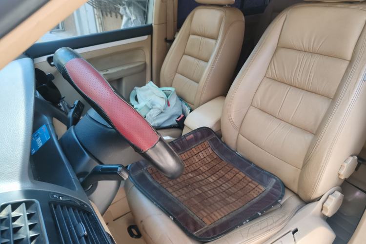 Used Volkswagen Touran 2011 1.4T DSG Zhiya Edition 5 Seats Left Front Seat