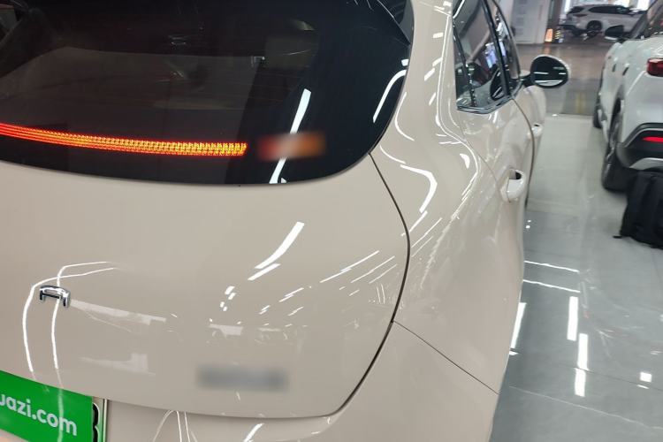 Used ORA Good Cat 2023 401 km Standard Range Luxury Version Lithium Iron Phosphate Right Rear Taillight